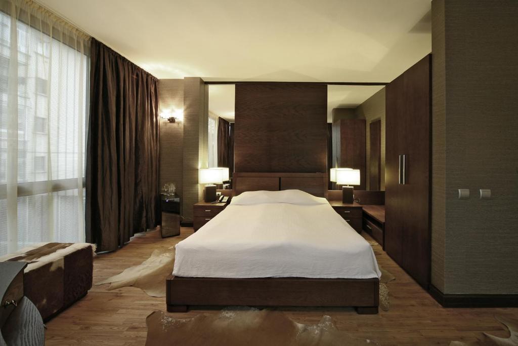 Двухместный (Стандартный двухместный номер с 1 кроватью или 2 отдельными кроватями) отеля Hotel City Pleven, Плевен