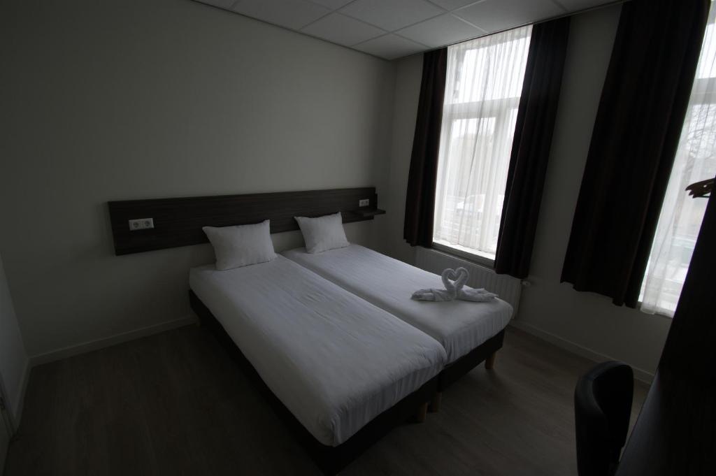 Двухместный (Двухместный номер «Комфорт» с 1 кроватью) отеля Hotel de Keizerskroon Amsterdam-Schiphol-Halfweg, Амстердам