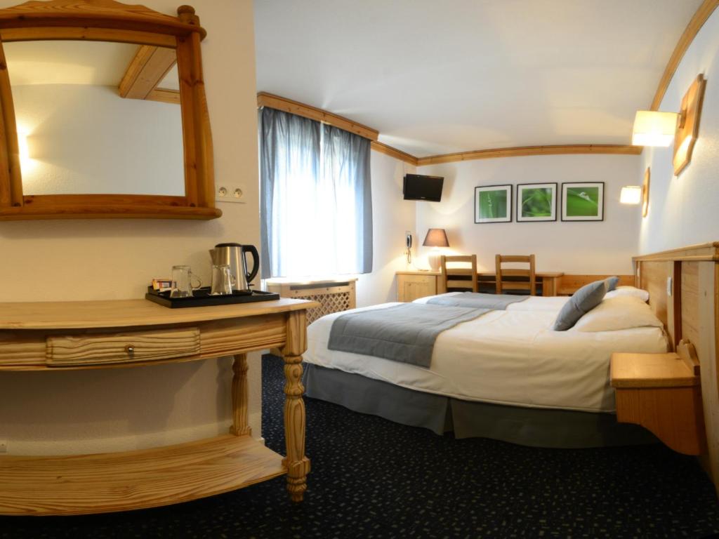 Двухместный (Стандартный двухместный номер с 2 отдельными кроватями) отеля Hotel Les Terrasses, Анси