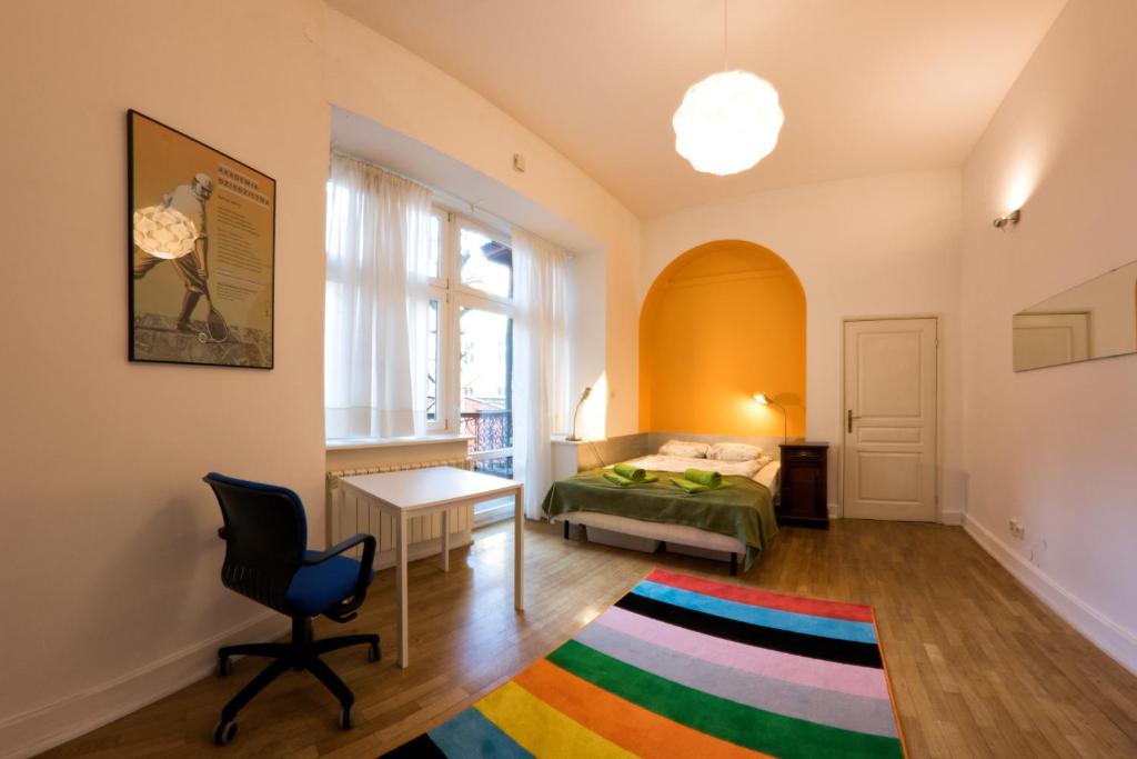 Апартаменты (Апартаменты с 1 спальней и балконом) гостевого дома Pokoje Bagatela Stare Miasto, Краков