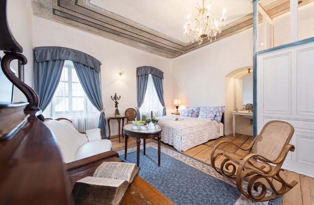 Двухместный (Двухместный номер «Премиум» с 1 кроватью) отеля Chateau GrandCastle, Липтовски-Микулаш