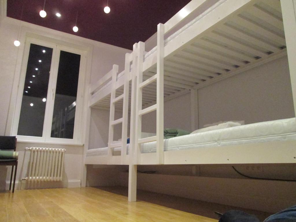 Номер (Кровать в общем номере для женщин с 4 кроватями) хостела Hostel Lybeer Bruges, Брюгге