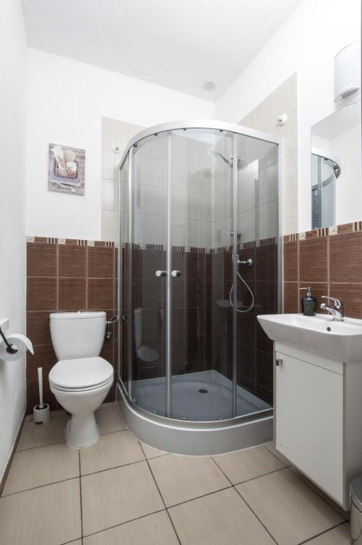 Двухместный (Двухместный номер с 1 кроватью или 2 отдельными кроватями, общая ванная комната) гостевого дома Gim Apartments, Гданьск