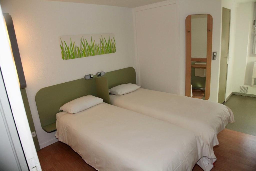 Двухместный (Двухместный номер с 2 отдельными кроватями) отеля Hotel Ibis Budget Nice Palais Nikaia, Ницца