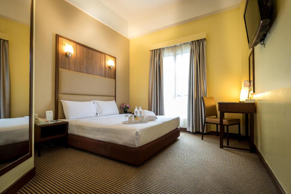 Двухместный (Улучшенный двухместный номер с 1 кроватью или 2 отдельными кроватями) отеля Hotel Sentral KL @ KL Sentral Station, Куала-Лумпур