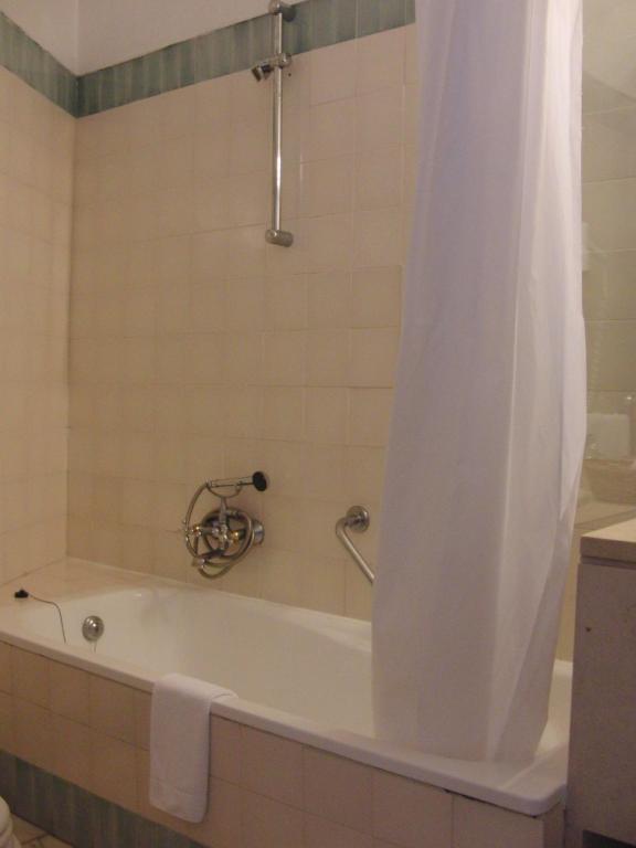 Двухместный (Бюджетный двухместный номер с 1 кроватью) отеля Hotel Castelo de Vide, Марвао