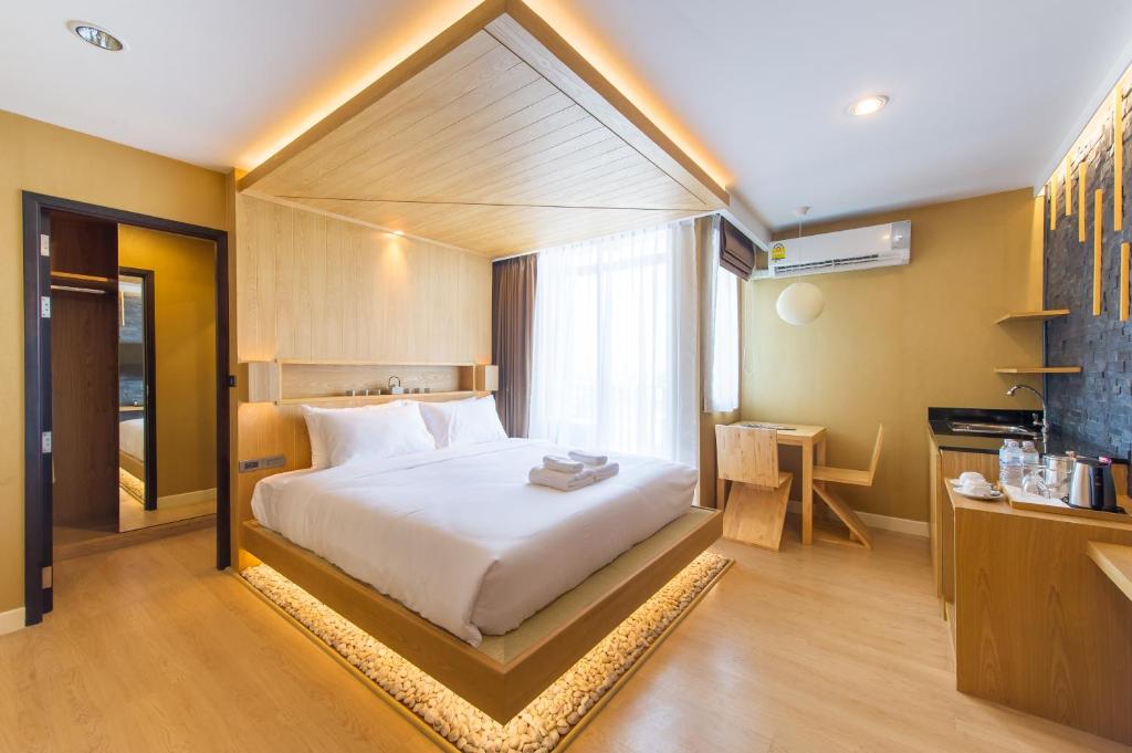 Двухместный (Стандартный двухместный номер с 1 кроватью) отеля Zenniq, Бангкок