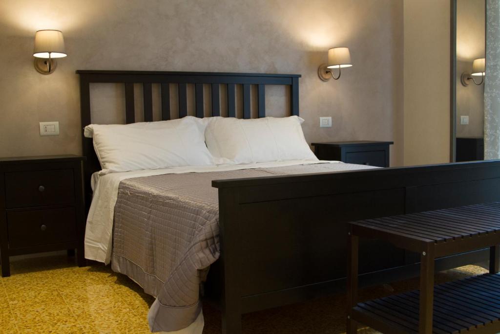 Двухместный (Двухместный номер с 1 кроватью и собственной ванной комнатой) отеля B&B I Propilei di San Girolamo, Римини