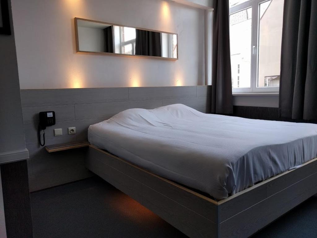 Двухместный (Небольшой стандартный двухместный номер с 1 кроватью) отеля Canalview Hotel Ter Reien, Брюгге