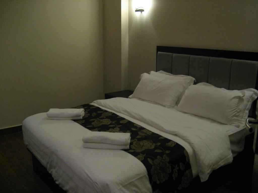 Двухместный (Двухместный номер Делюкс с 1 кроватью) отеля KK Waterfront Hotel, Кота-Кинабалу
