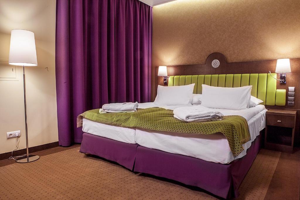 Двухместный (Улучшенный номер с кроватью размера «king-size») отеля BEST WESTERN Grand Hotel, Кельце