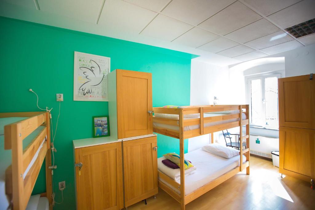 Номер (Односпальная кровать в общем номере с 6 кроватями), Hostel Kosy