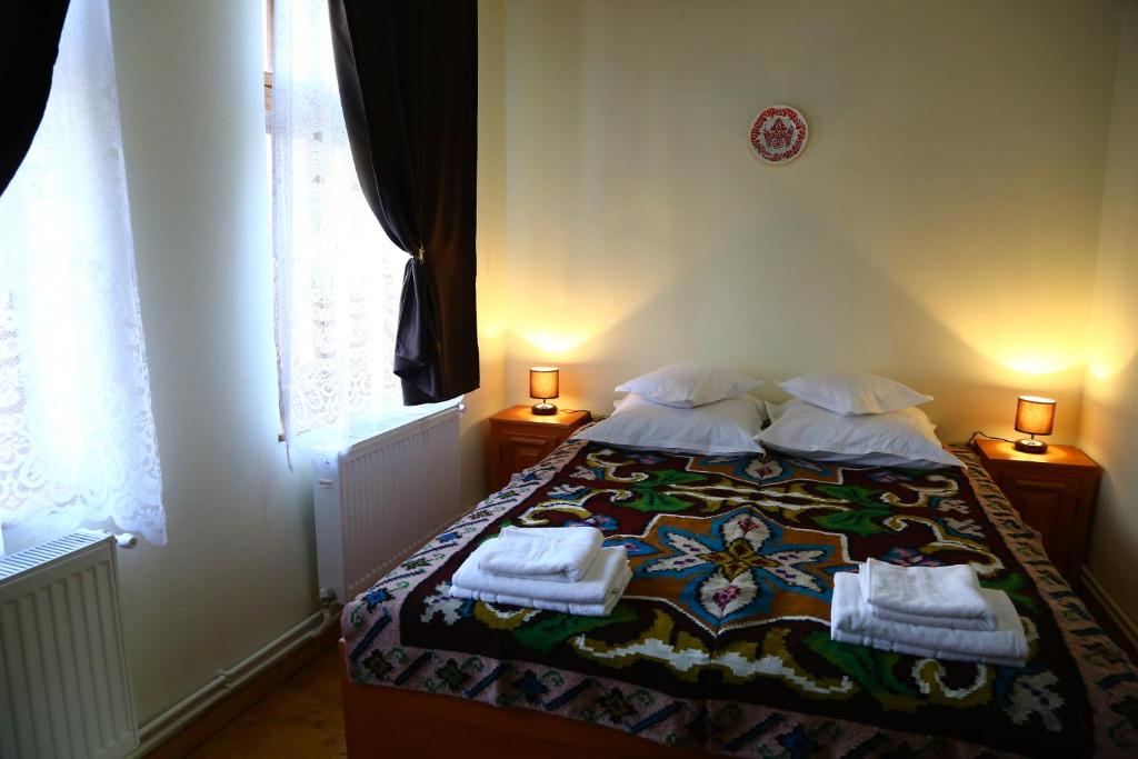 Двухместный (Двухместный номер с 1 кроватью и видом на горы) гостевого дома Pensiunea Moara Lu Antone, Хунеадора