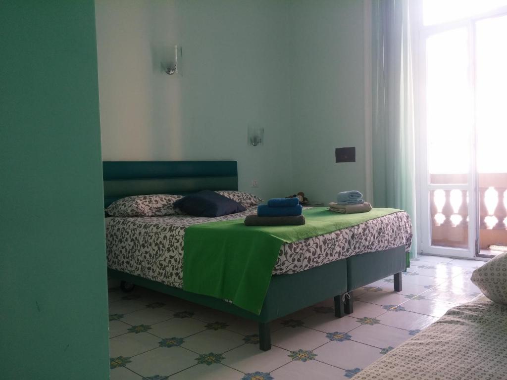 Трехместный (Трехместный номер), Viaggio a Napoli B&B