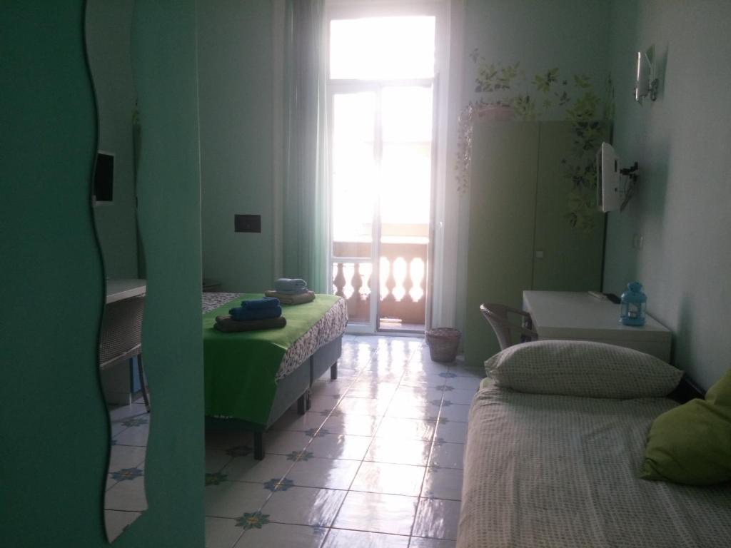 Трехместный (Трехместный номер), Viaggio a Napoli B&B