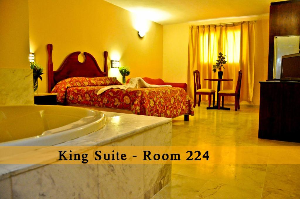 Сьюит (Люкс с кроватью размера «king-size») отеля Hotel 2 Bavaro, Пунта-Кана