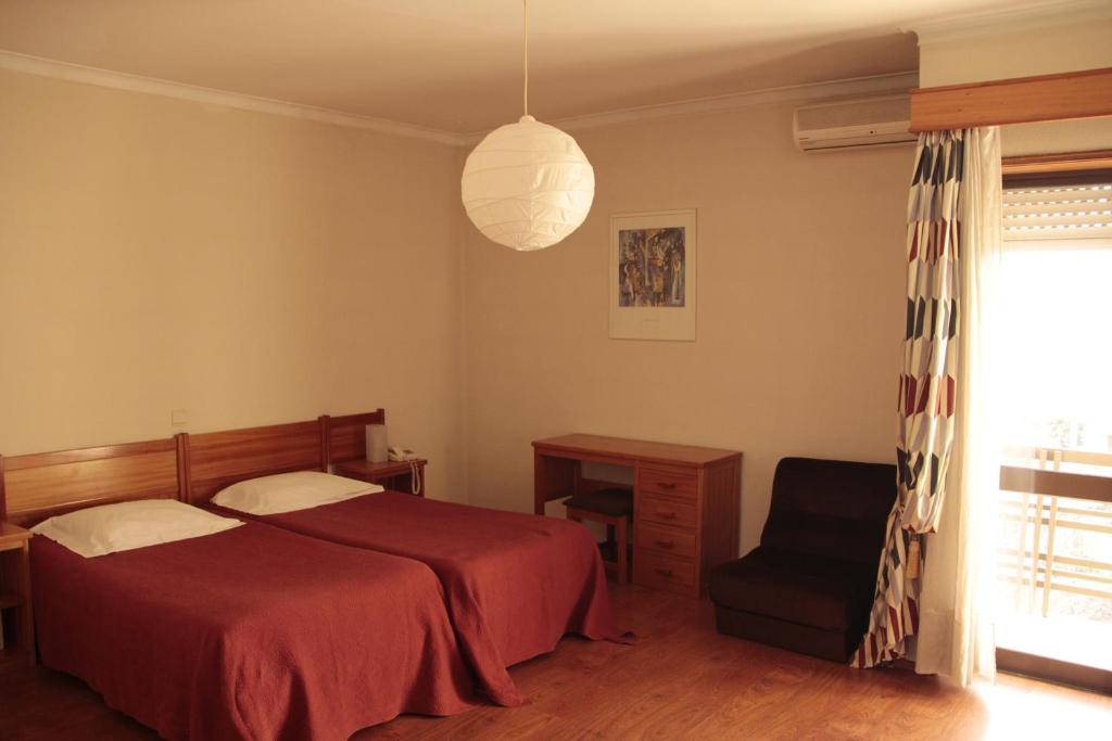 Двухместный (Двухместный номер с 1 кроватью или 2 отдельными кроватями) гостевого дома Residencial Dom Manuel, Фафи