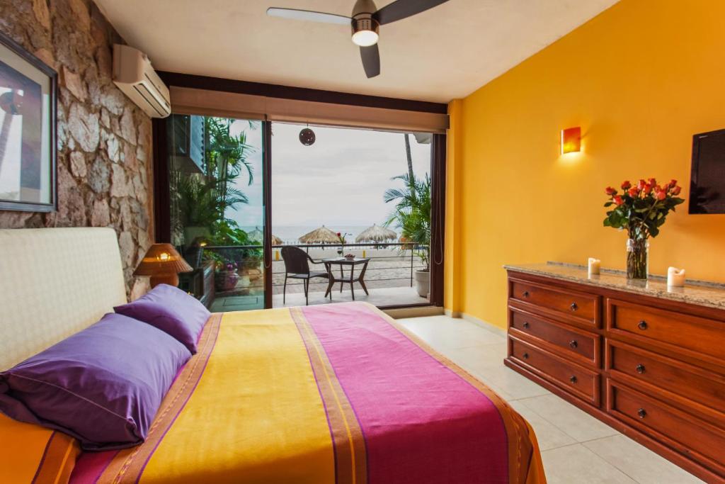 Двухместный (Апартаменты с 1 спальней и отдельным входом), Vallarta Shores Beach Hotel