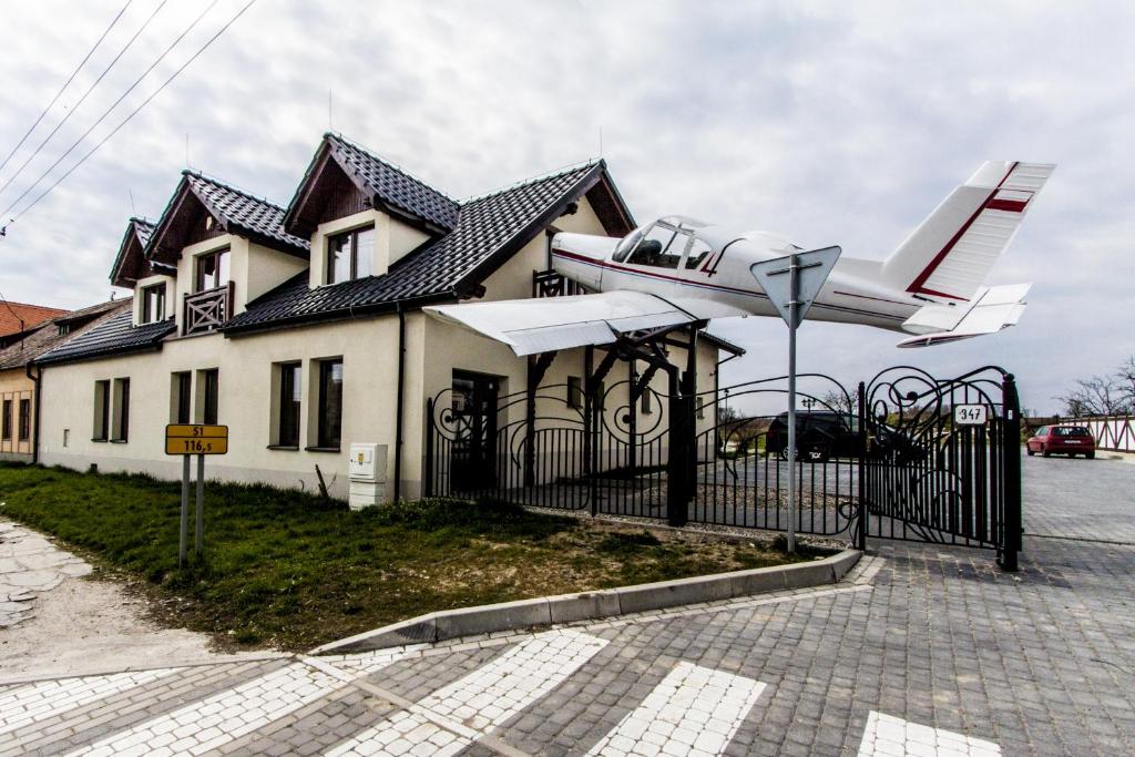 Гостевой дом Penzión Čmelák, Трнава