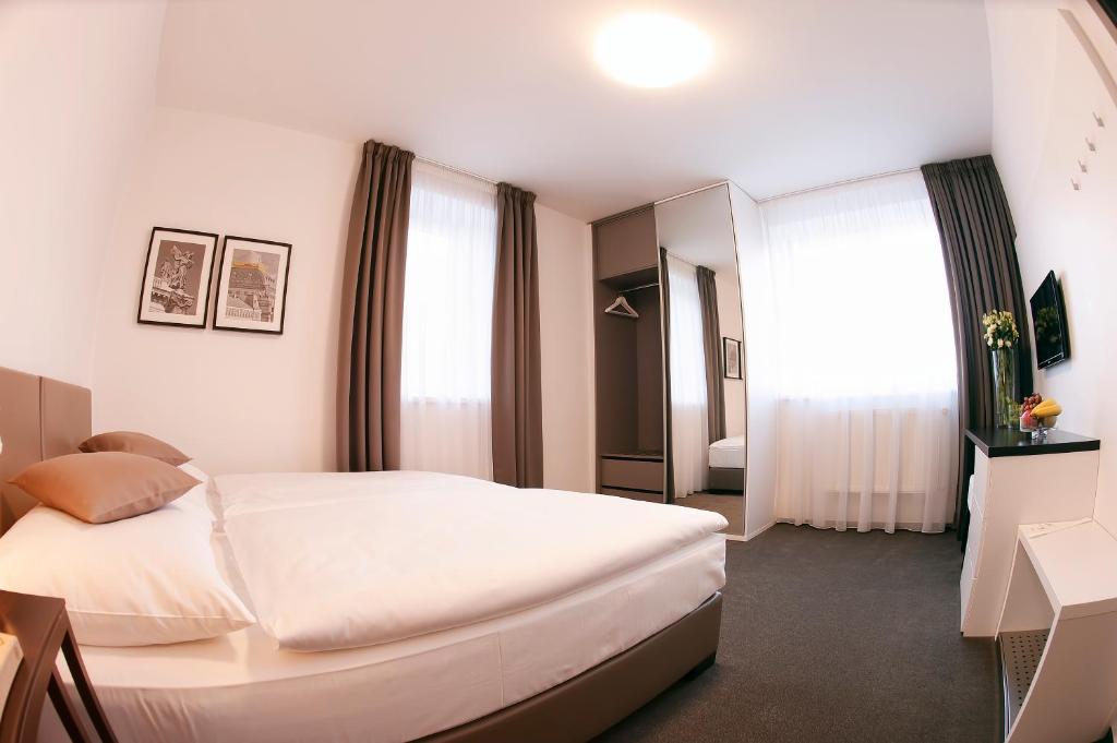 Двухместный (Двухместный номер с 1 кроватью и собственной ванной комнатой - Silver) гостевого дома Villa na Vinici, Прага