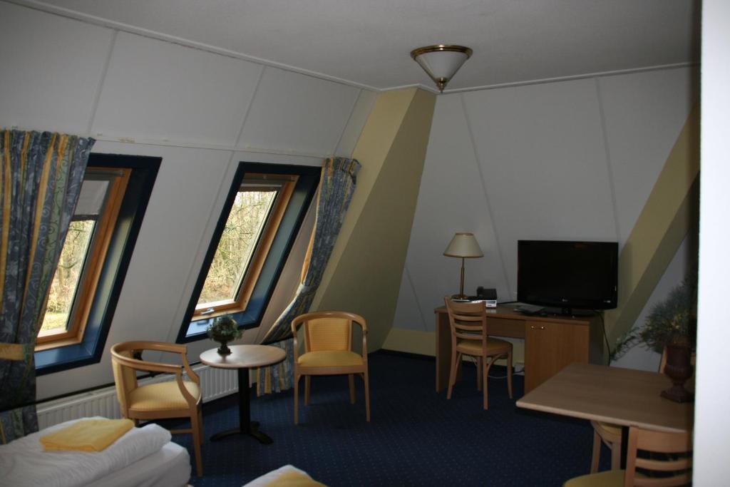 Двухместный (Стандартный двухместный номер с 1 кроватью) отеля Hotel Hardenberg, Гронинген