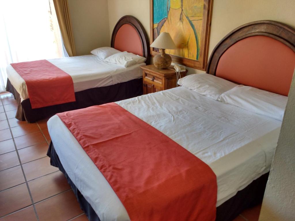 Двухместный (Двухместный номер с 2 отдельными кроватями и видом на море) отеля Club Hotel Cantamar by the Beach, Ла-Пас