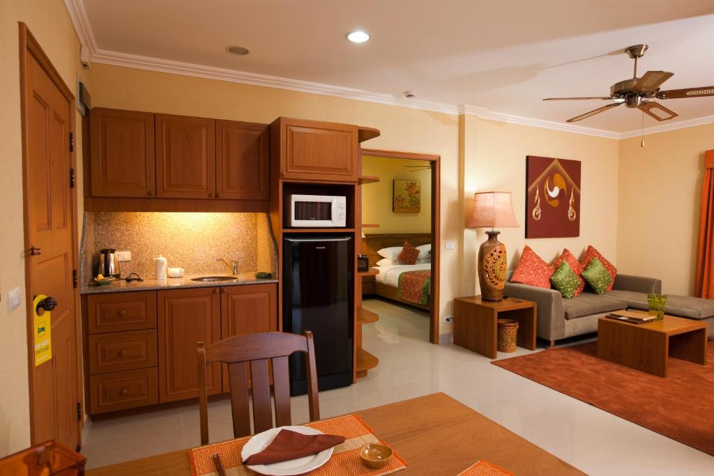 Апартаменты (Апартаменты в пентхаусе) курортного отеля Baan Souy Resort, Паттайя