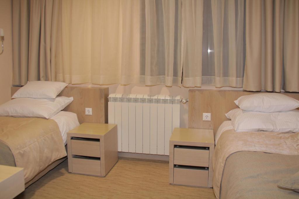 Двухместный (Двухместный номер эконом-класса с 2 отдельными кроватями) отеля Dunav Turist Inn, Златибор