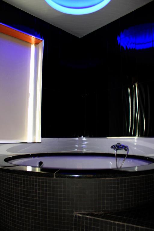 Двухместный (Двухместный номер с 1 кроватью и гидромассажной ванной), Monte Carlo Love Porto