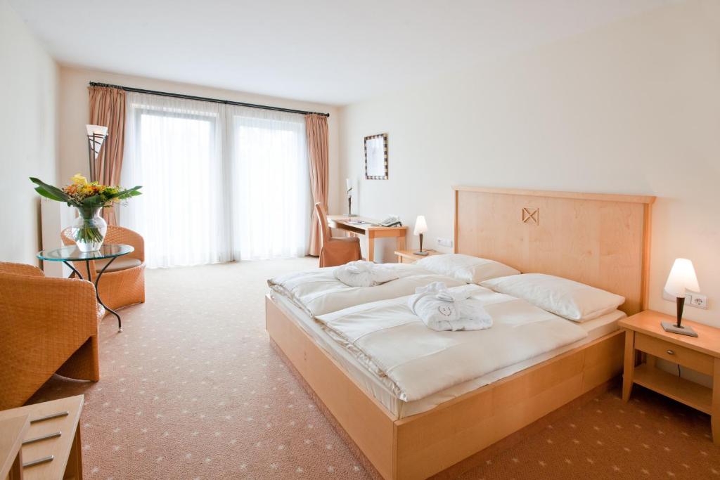 Двухместный (Двухместный номер с 1 кроватью или 2 отдельными кроватями) отеля Hotel Barbarossa, Дюссельдорф