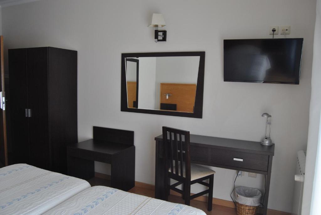 Двухместный (Двухместный номер с 2 отдельными кроватями) отеля Hotel Covilhã Jardim, Ковильян