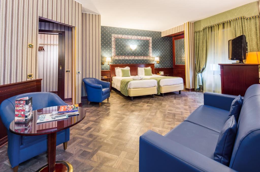 Четырехместный (Четырехместный номер) отеля Best Western Antares Hotel Concorde, Милан