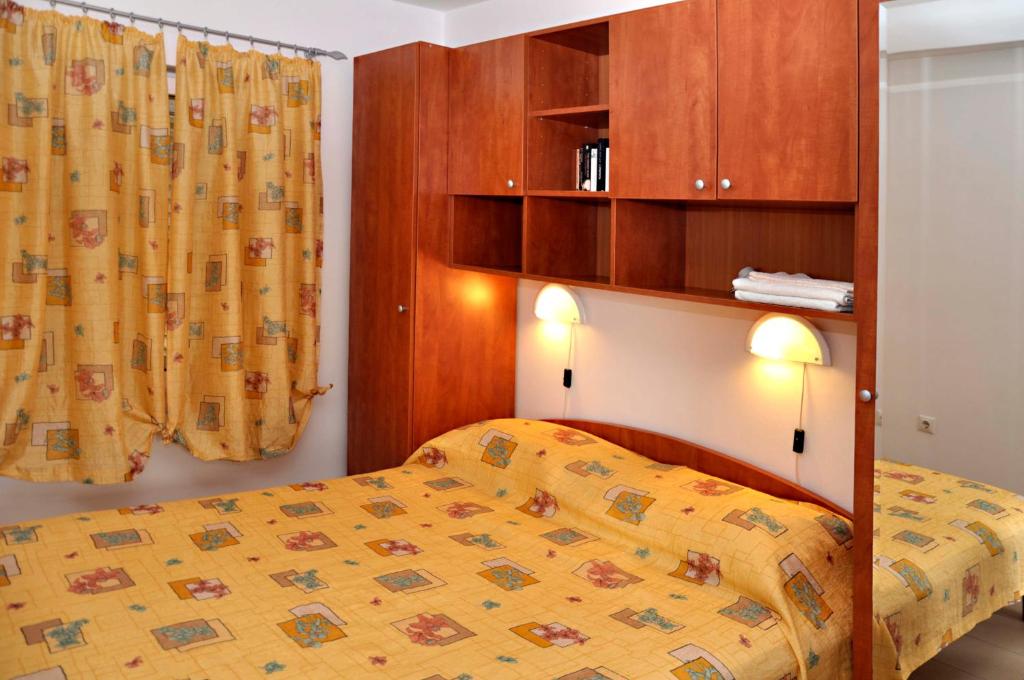 Апартаменты (Апартаменты с 2 спальнями) гостевого дома Guest House Bebic, Лумбарда