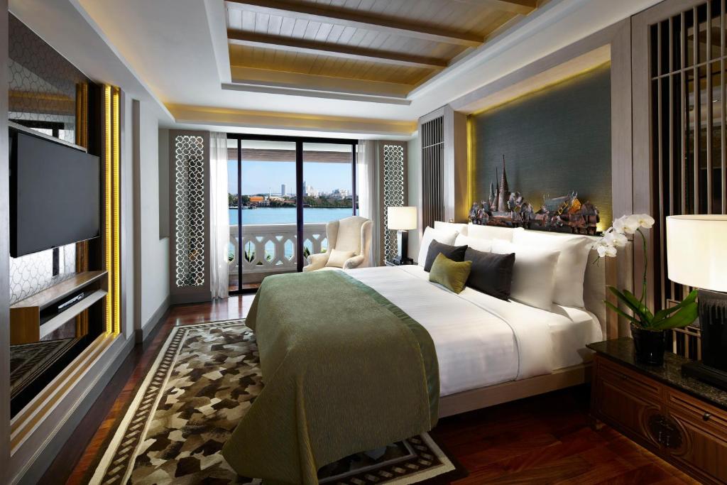 Сьюит (Люкс с 2 спальнями и видом на реку Чаупхрая, пакет услуг Suite Experience) курортного отеля Anantara Riverside Bangkok Resort, Бангкок