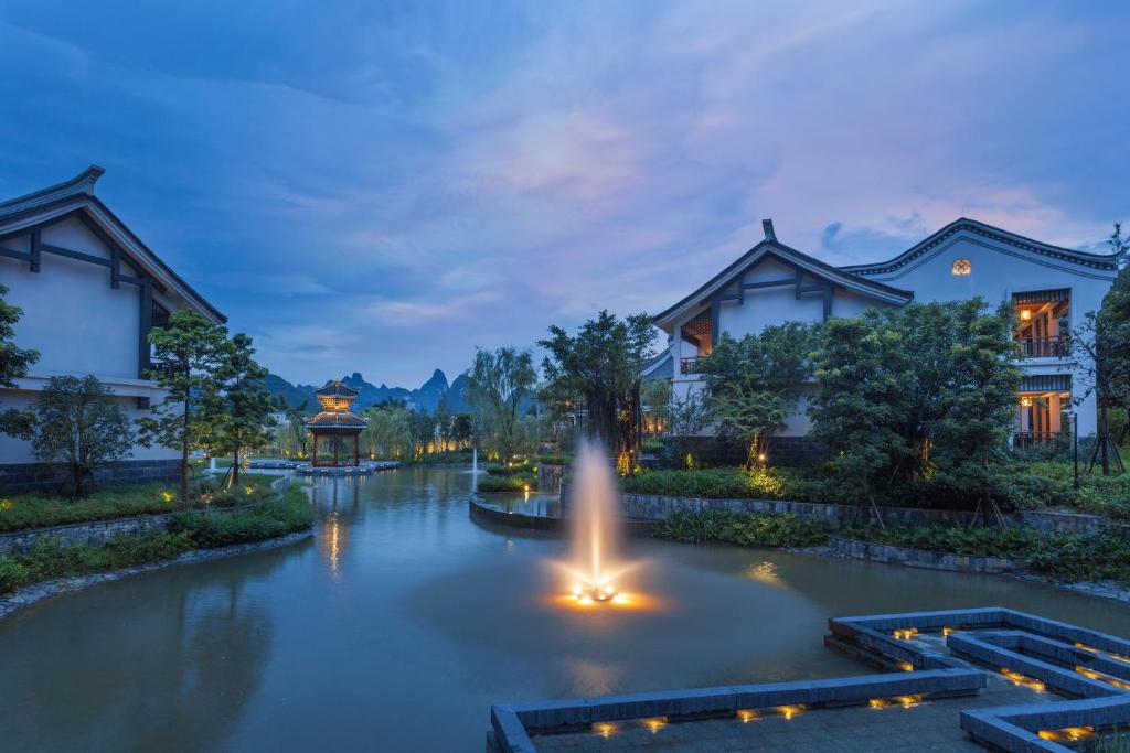 Сьюит (Pagoda Lake Twin Suite), Banyan Tree Yangshuo