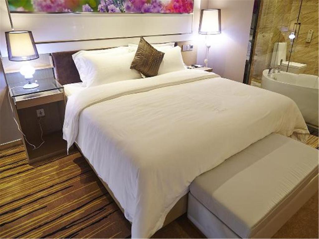 Двухместный (Двухместный номер Делюкс с 1 кроватью) отеля Lavande Hotel Guangzhou Tianhe Zhengjia Plaza, Гуанчжоу