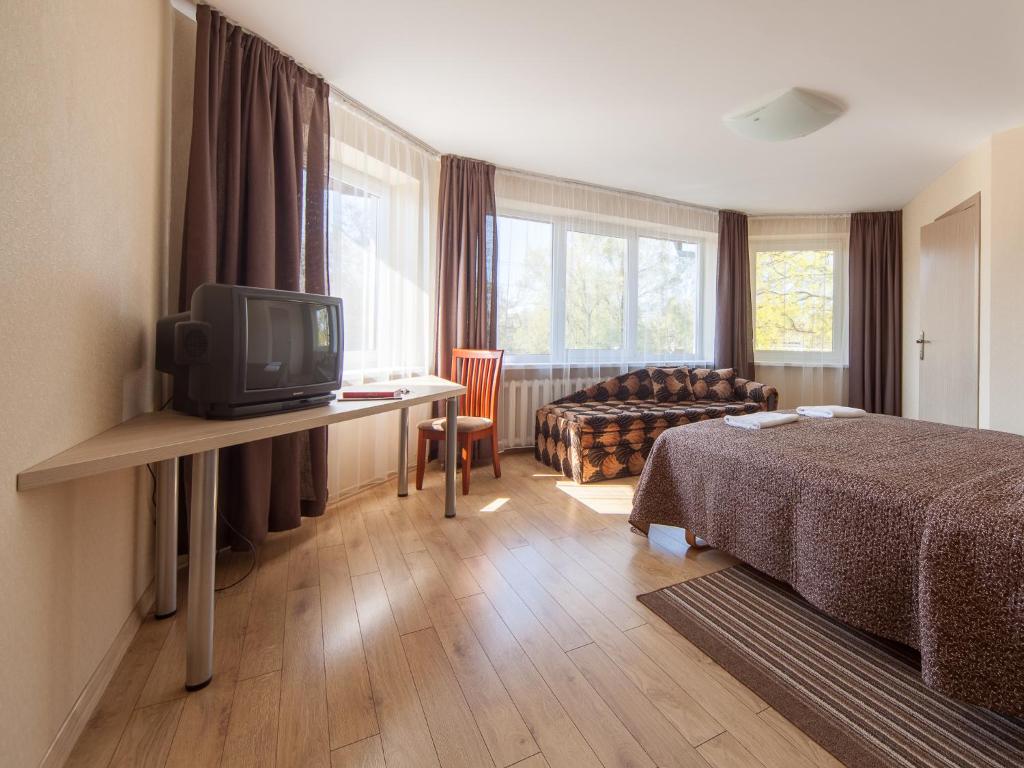 Апартаменты (Апартаменты с 3 спальнями (для 7 взрослых)) семейного отеля Irenos Svetaine, Паланга