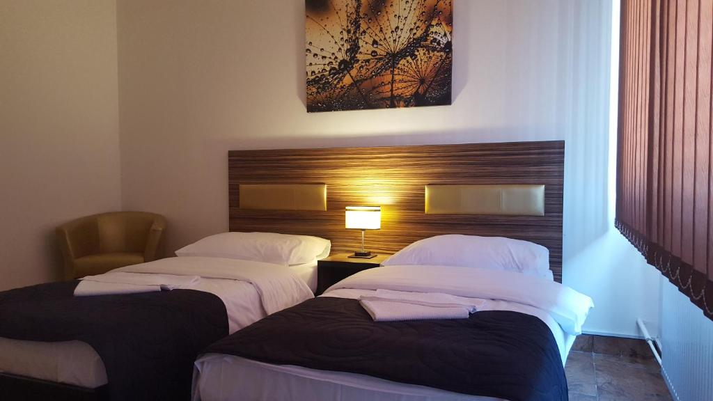 Двухместный (Двухместный номер с 1 кроватью или 2 отдельными кроватями) отеля Montenegro, Брунталь