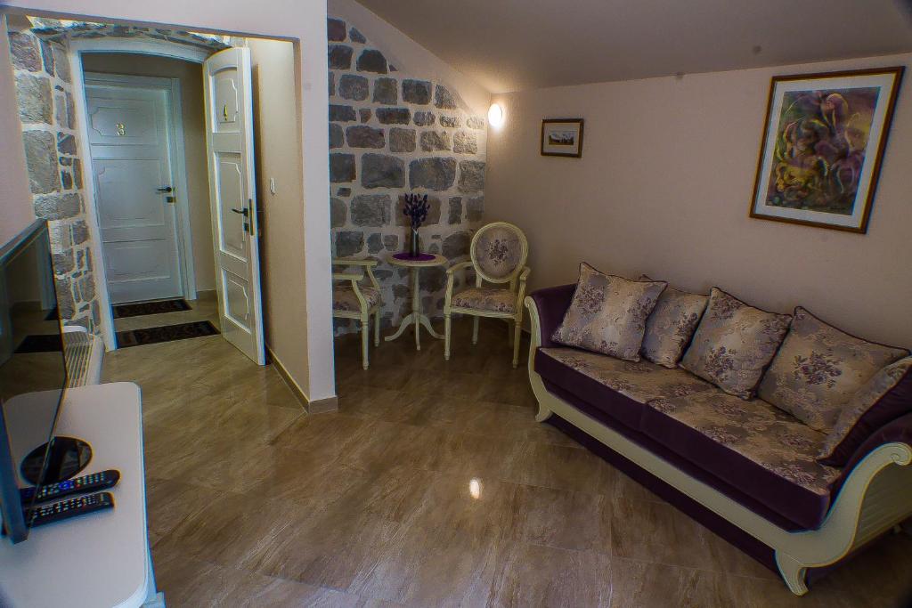 Двухместный (Двухместный номер с 1 кроватью и видом на горы — Мансарда) отеля B&B Casa del Sol Rozalija, Котор