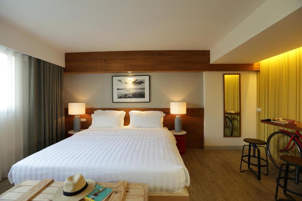 Двухместный (Двухместный номер Делюкс «Винтаж» с 1 кроватью или 2 отдельными кроватями) отеля Nandha Hotel, Бангкок
