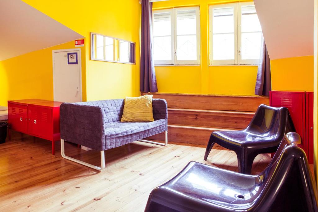 Номер (Односпальная кровать в общем номере с 10 кроватями), Lisbon Chillout Hostel