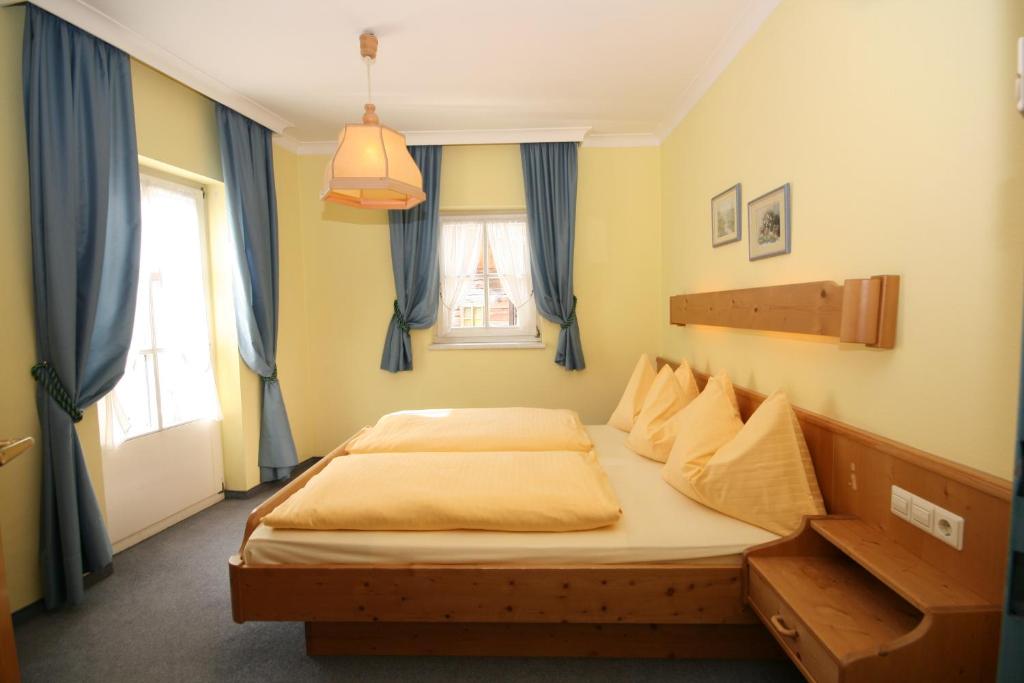 Апартаменты (Апартаменты с 3 спальнями (для 7 взрослых)) гостевого дома Gästehaus Katharina, Шладминг