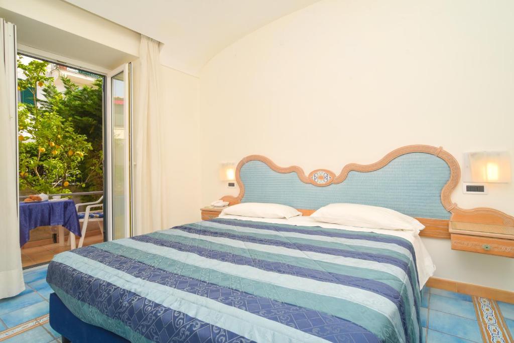 Двухместный (Стандартный двухместный номер с 1 кроватью) отеля Albergo Terme Italia, Искья