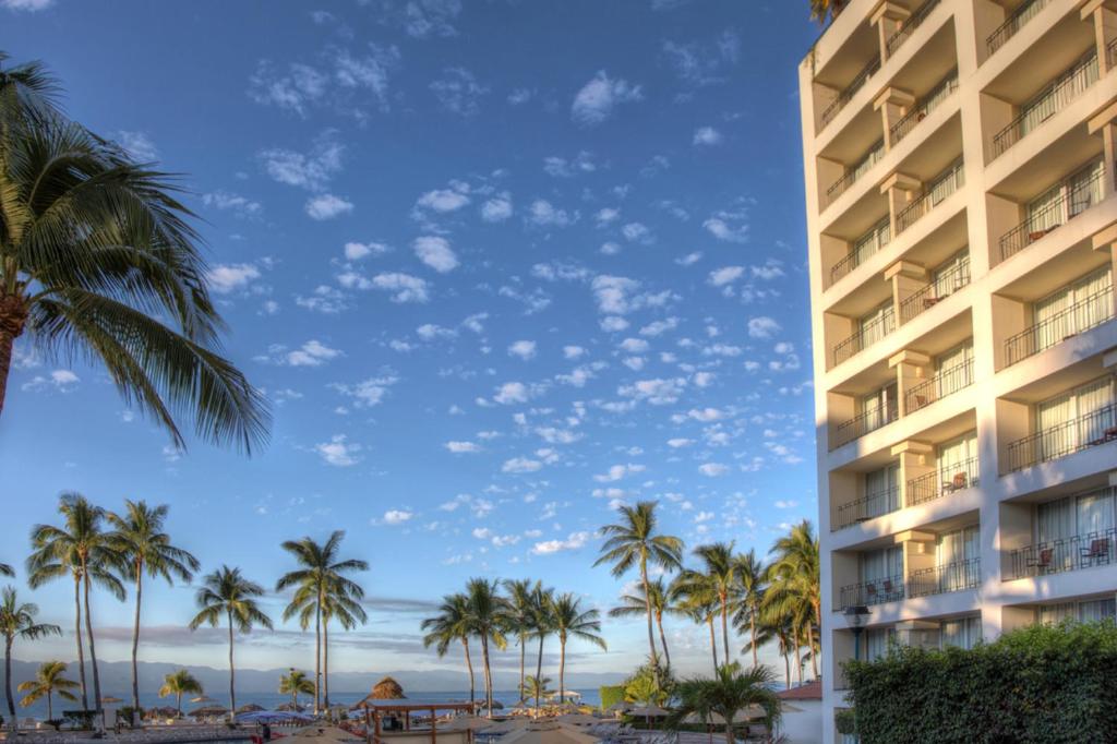 Двухместный (Клуб Sun - Номер с кроватью размера «king-size» и видом на океан), Sunscape Puerto Vallarta Resort