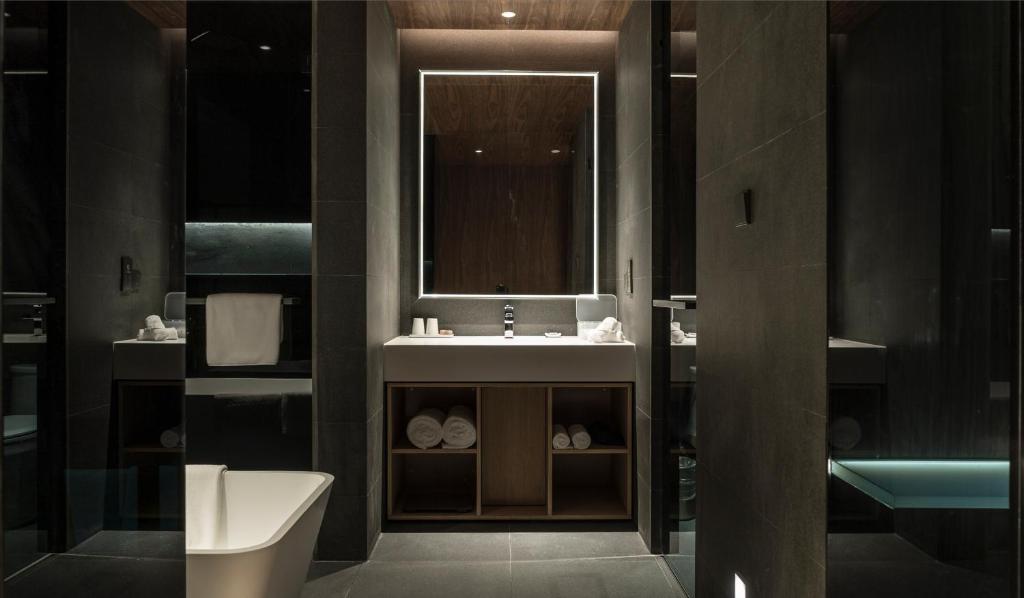 Двухместный (Представительский номер с видом на горы), The Nook Hotel Hangzhou