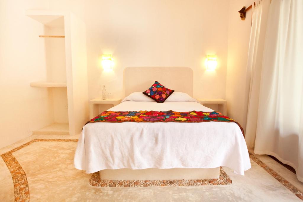 Двухместный (Номер с кроватью размера «queen-size» и собственной ванной комнатой) отеля Hotel Casa Iguana Holbox, Холбокс