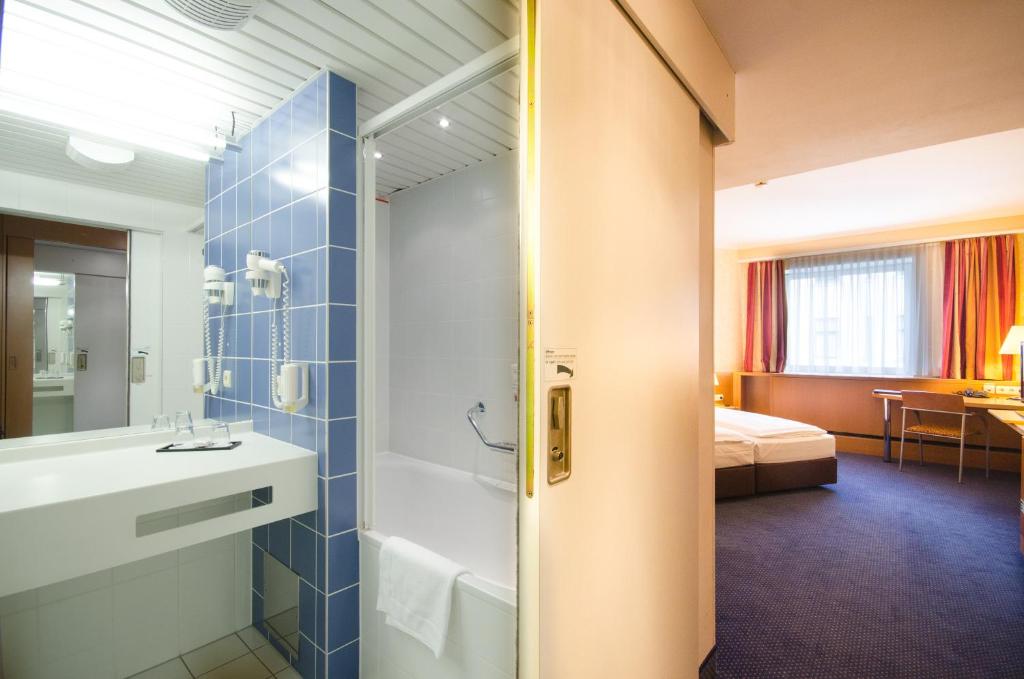 Двухместный (Стандартный двухместный номер с 1 кроватью) отеля Hotel & Palais Strudlhof, Вена