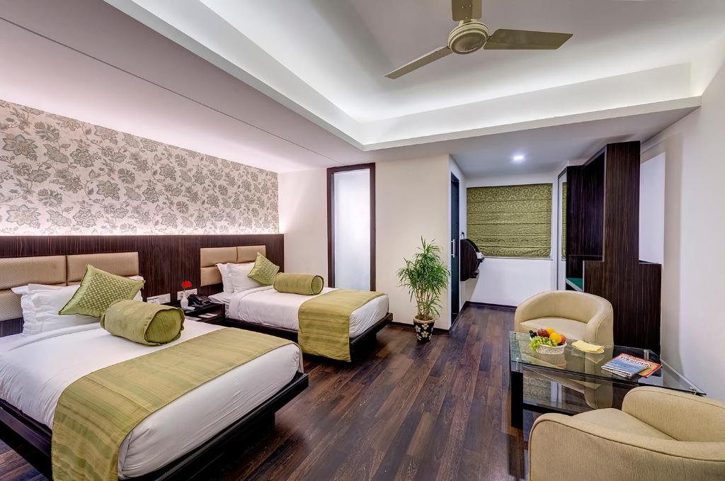 Двухместный (Двухместный номер «Премиум» с 1 кроватью или 2 отдельными кроватями) отеля Viceroy Boutique Hotel, Калькутта