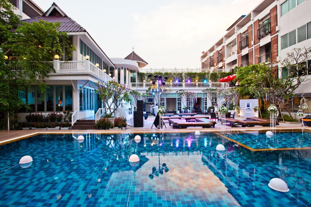 Отель Paradise Hotel Udonthani, Удонтхани