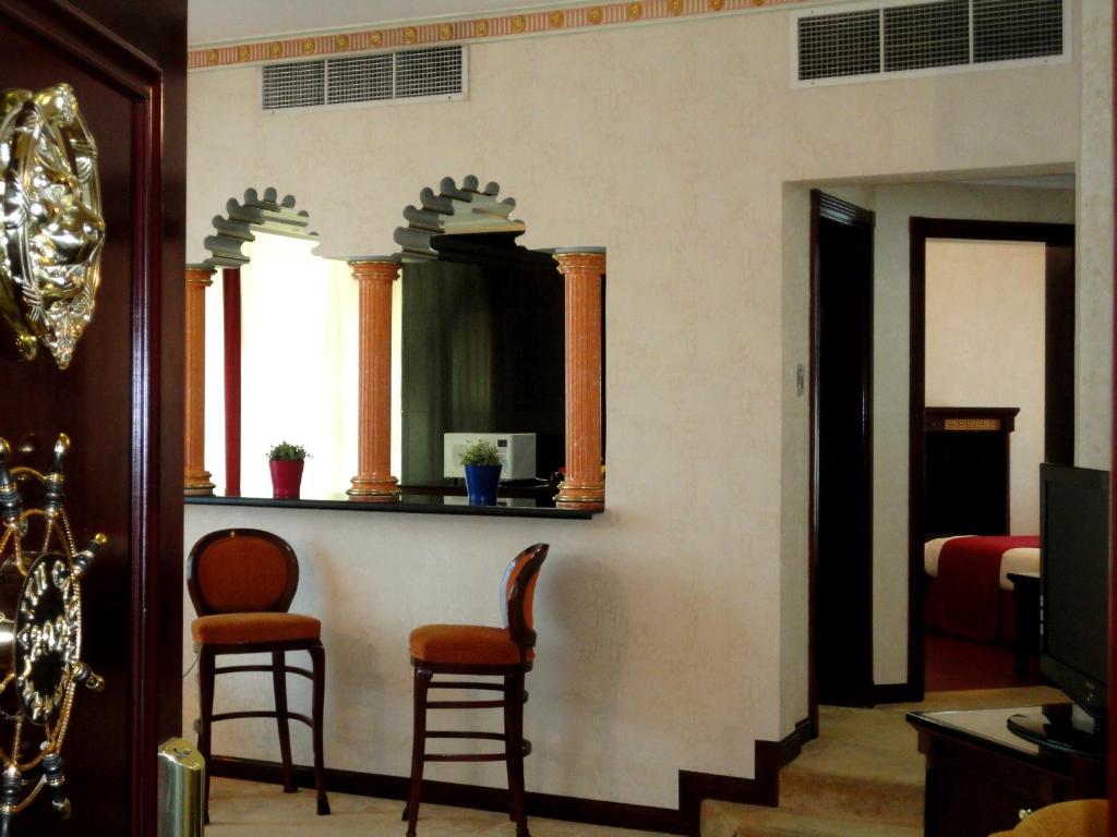 Апартаменты (Королевский люкс с 2 спальнями) отеля Beach Bay Hotel Muscat, Маскат